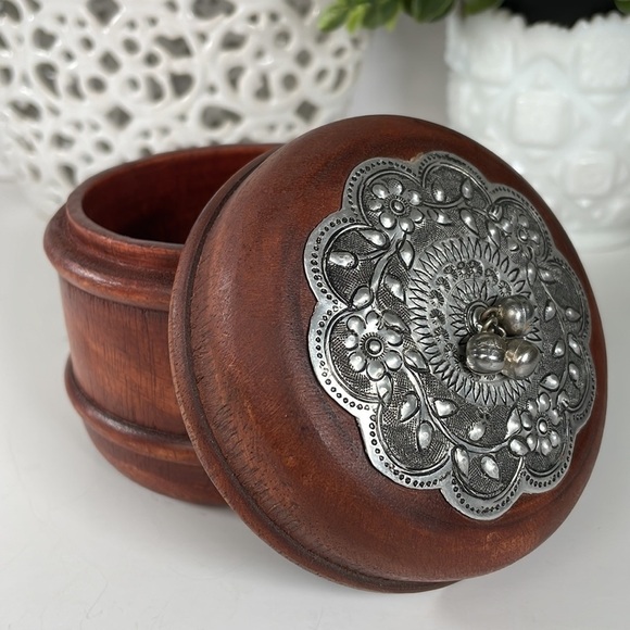 Wooden Trinket Jewelry Box Storage Container - Picture 5 of 9